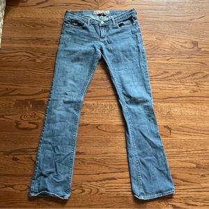 hollister low rise boot cute jeans